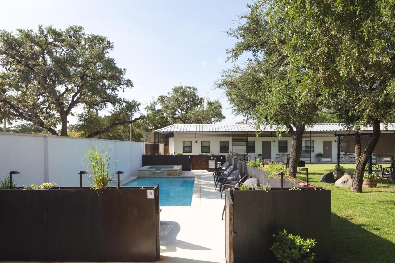 Hotel Flora And Fauna Wimberley Buitenkant foto