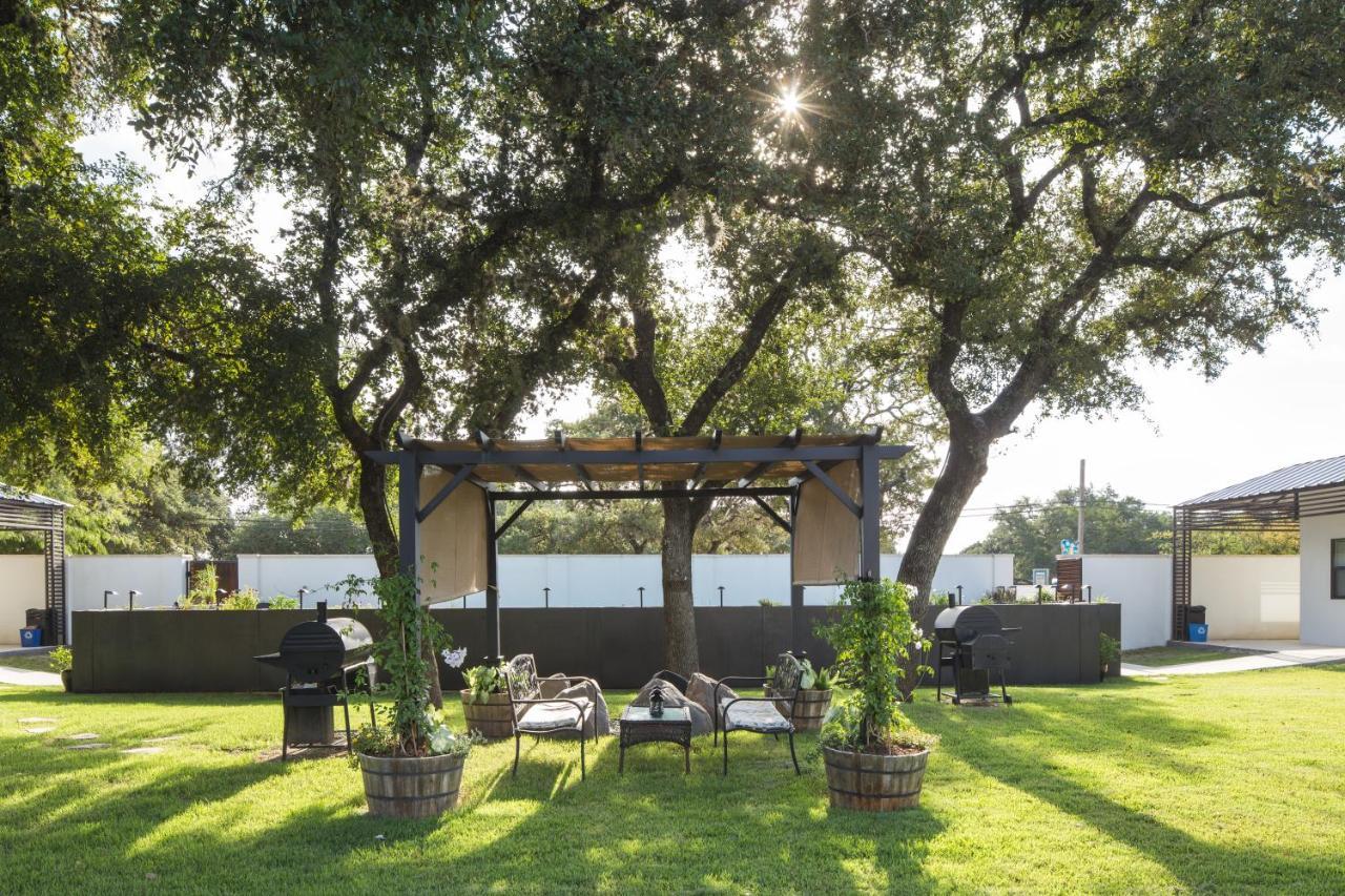 Hotel Flora And Fauna Wimberley Buitenkant foto