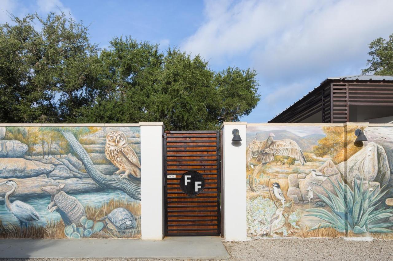 Hotel Flora And Fauna Wimberley Buitenkant foto