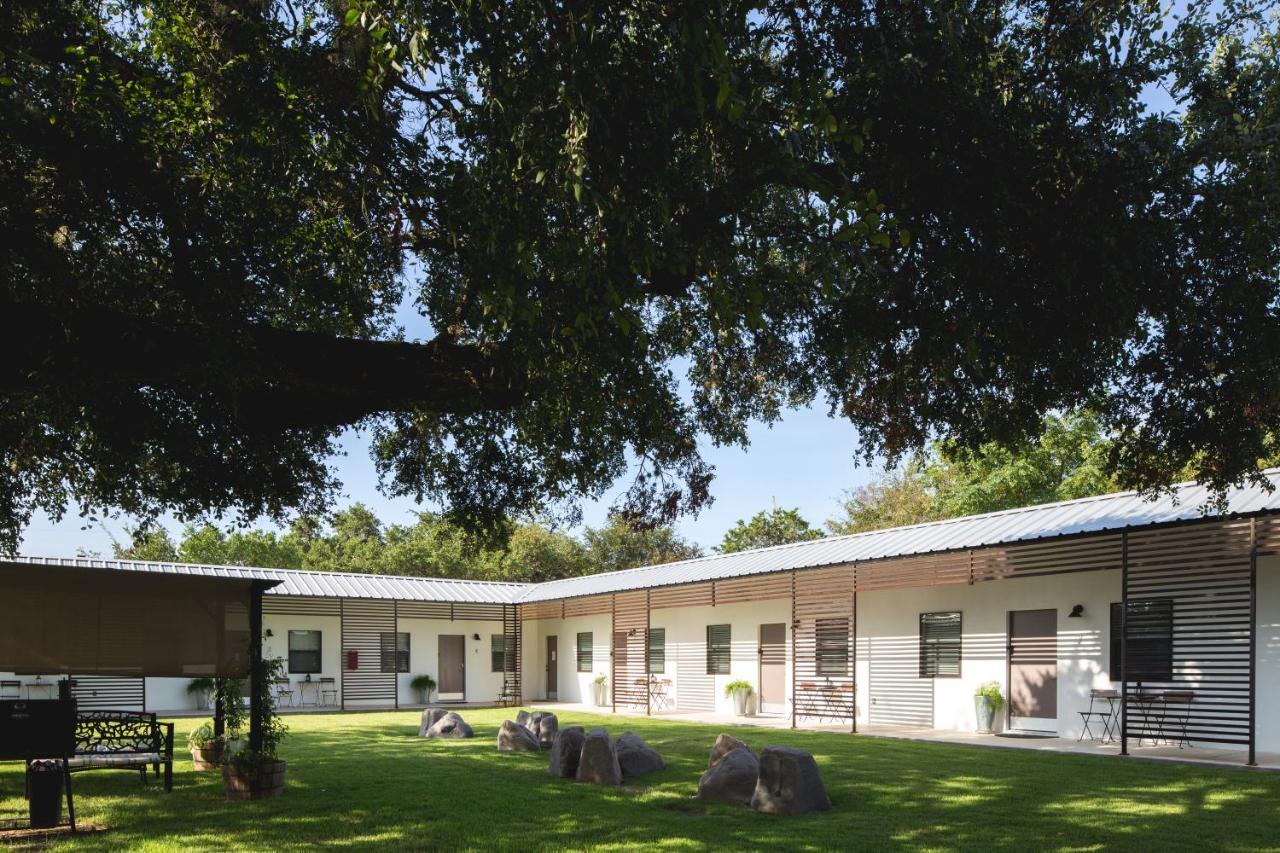 Hotel Flora And Fauna Wimberley Buitenkant foto